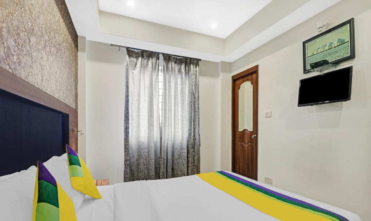 Itsy Hotels Elmas Golden Key Bangalore Exterior photo